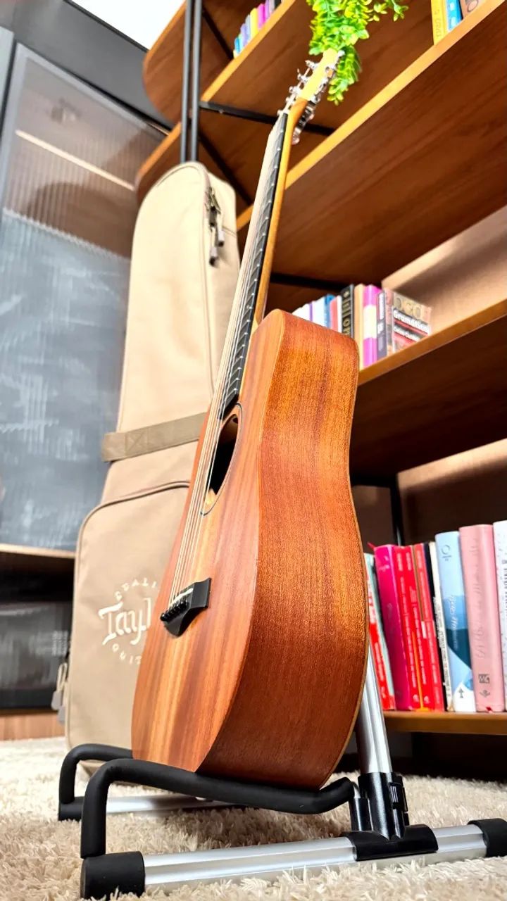 Baby Taylor (BT2e) (revisado e ajustado) - Foto 3