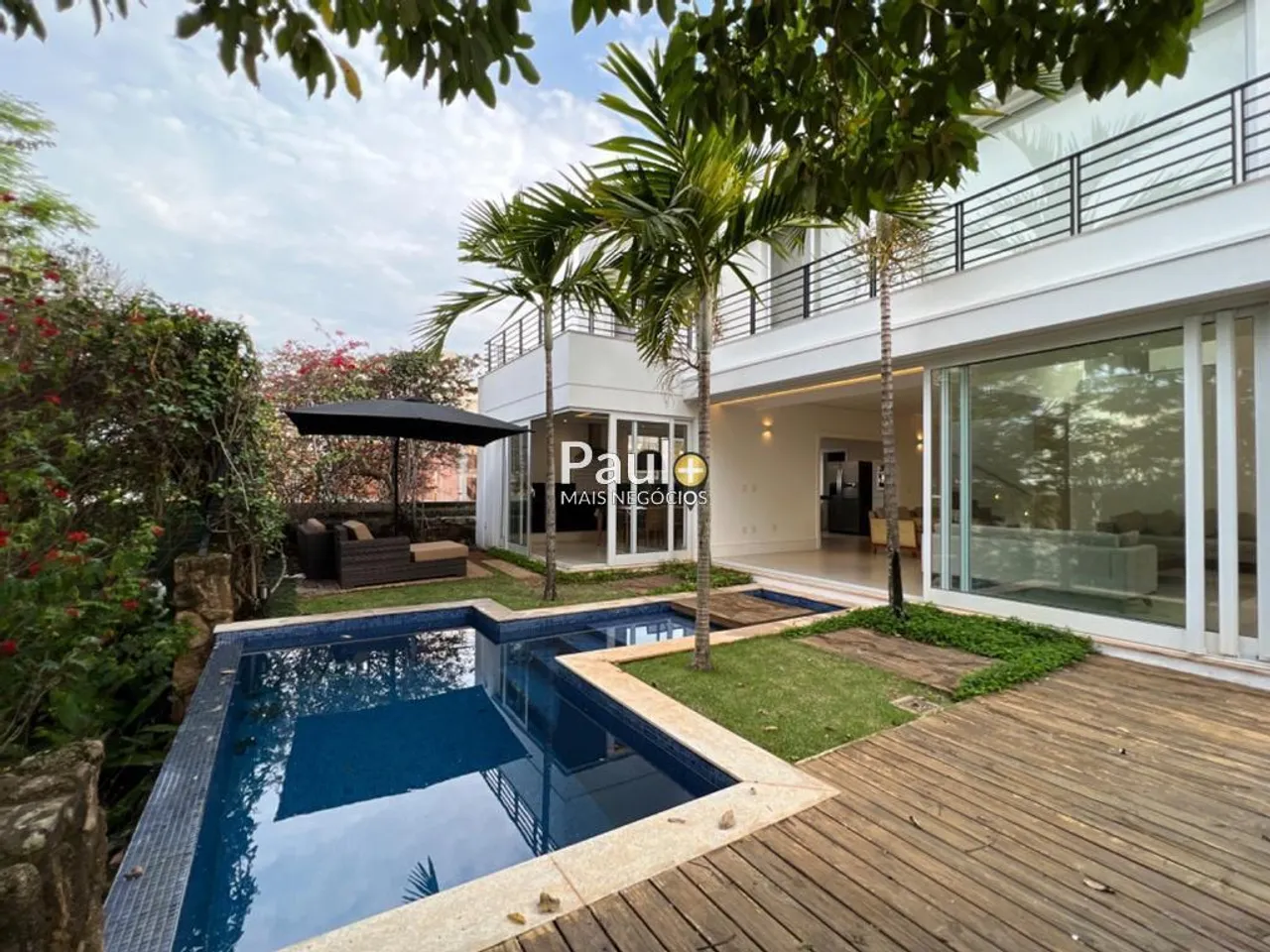 Sobrado à venda em Campinas, Alphaville Dom Pedro 1, com 3 suítes, com 350 m²