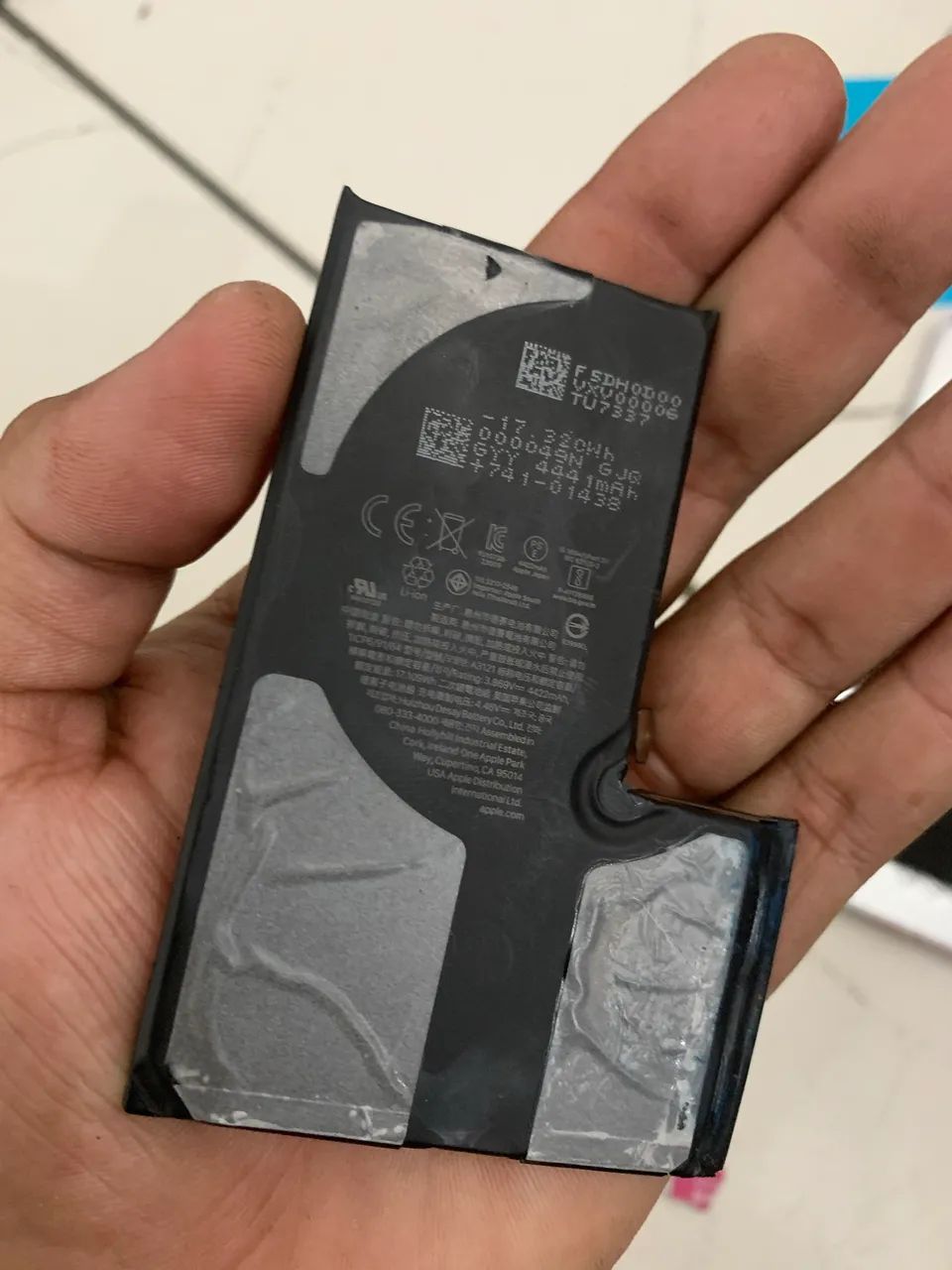 Bateria original de iphone 15 pro Max (Retirada) - Foto 3
