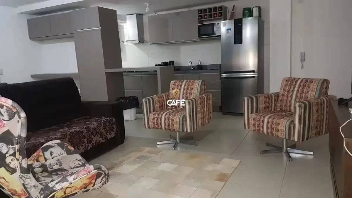 Duplex mobiliado, 2 Dormitórios, 2 Banheiros, Sacada com Churrasqueira, Box Gara