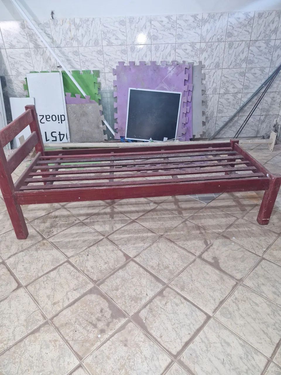 Cama solteiro madeira maciça  - Foto 2