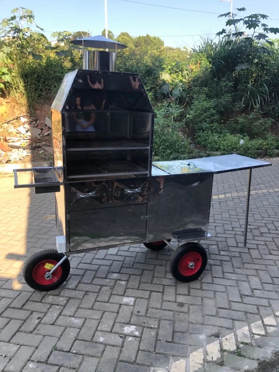 Carrinho de churrasco com caixa térmica  - Foto 3