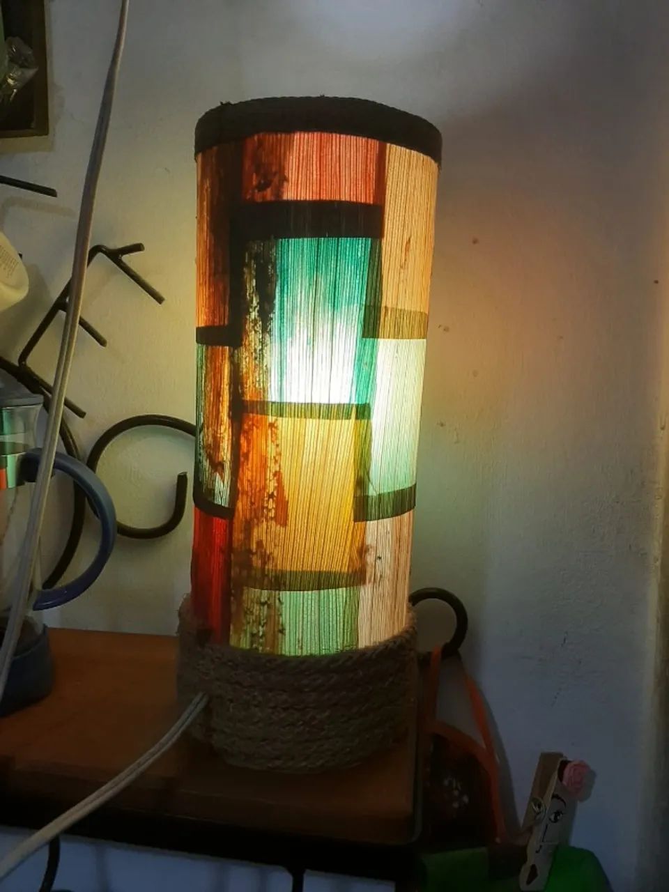 Luminária colorida