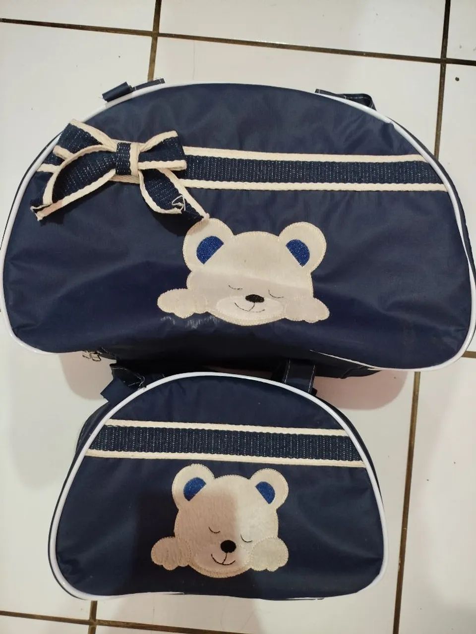 Bolsas de Bebê Azuis com Detalhes de Ursinho