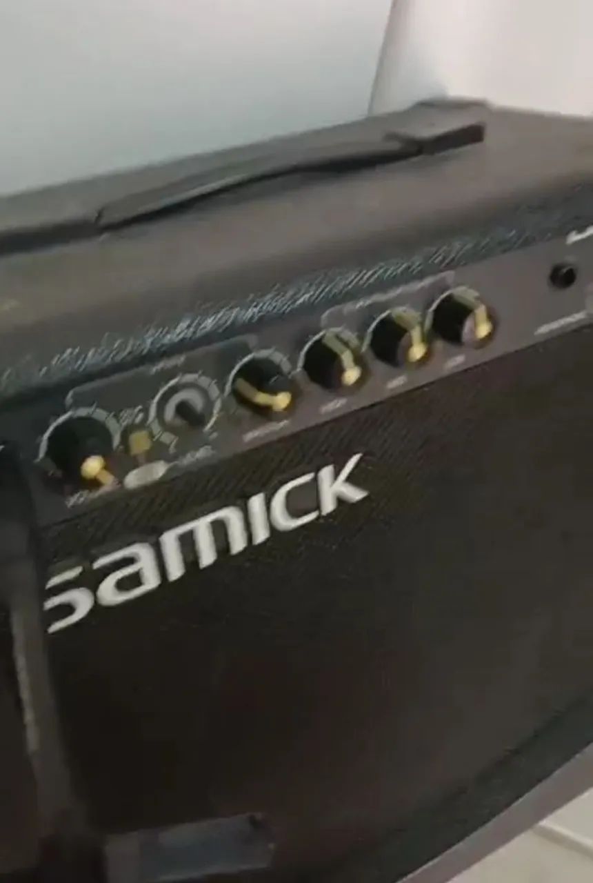 Amplificador de Guitarra Samick La10 - Foto 4
