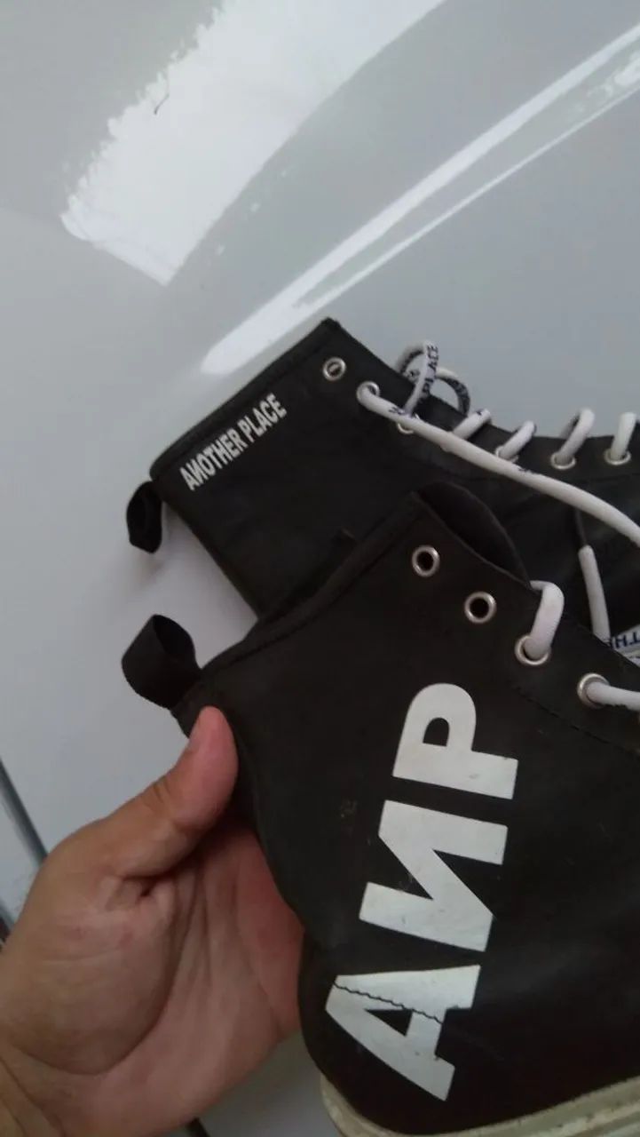 Vendo bota de Couro Preta por 80 reais  - Foto 2