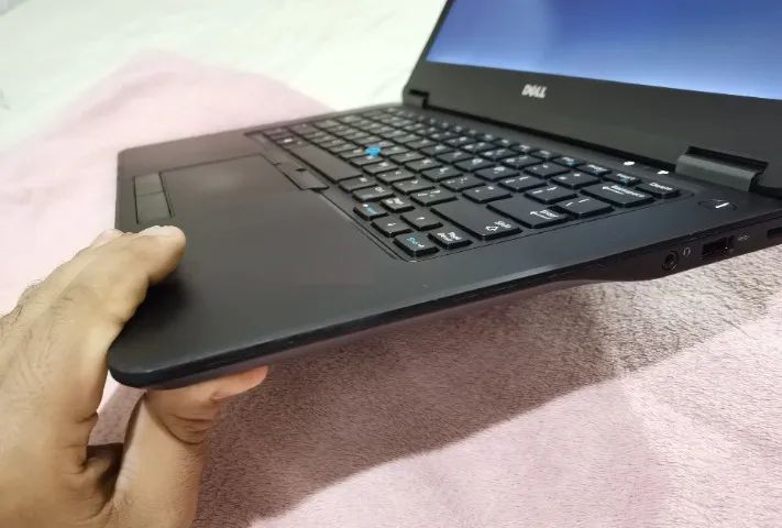 Notebook Dell Latitude - Core i5 5300 2.9Ghz - 8Gb - 120Gb SSD - Tela 14" - Teclado Led - Foto 3