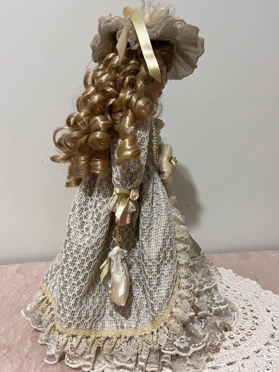 Boneca de porcelana vitoriana  - Foto 2