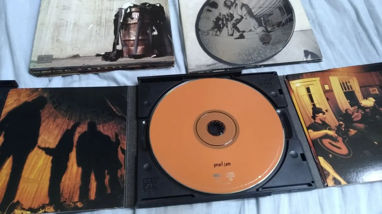 Pearl Jam - Lost Dogs, versus e Rearviewmirror  - Foto 3
