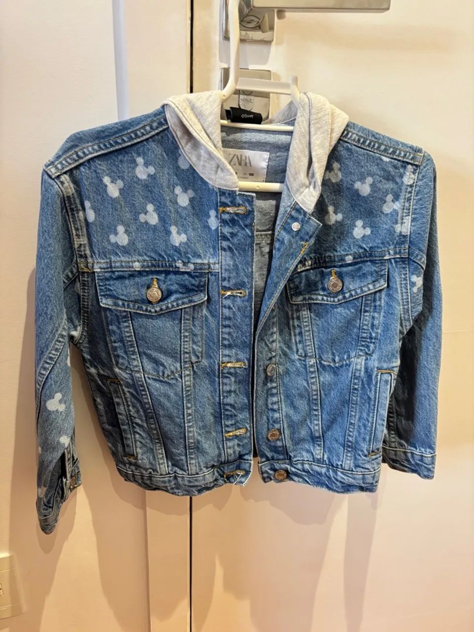 Jaqueta Jeans 8 anos NOVA Infantil Mickey Zara com Capuz