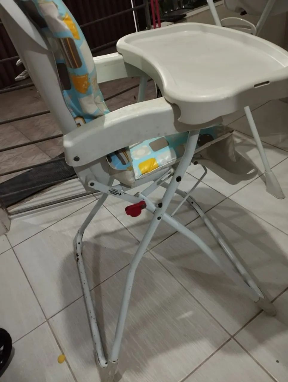 Cadeira de alimentação  - Foto 2