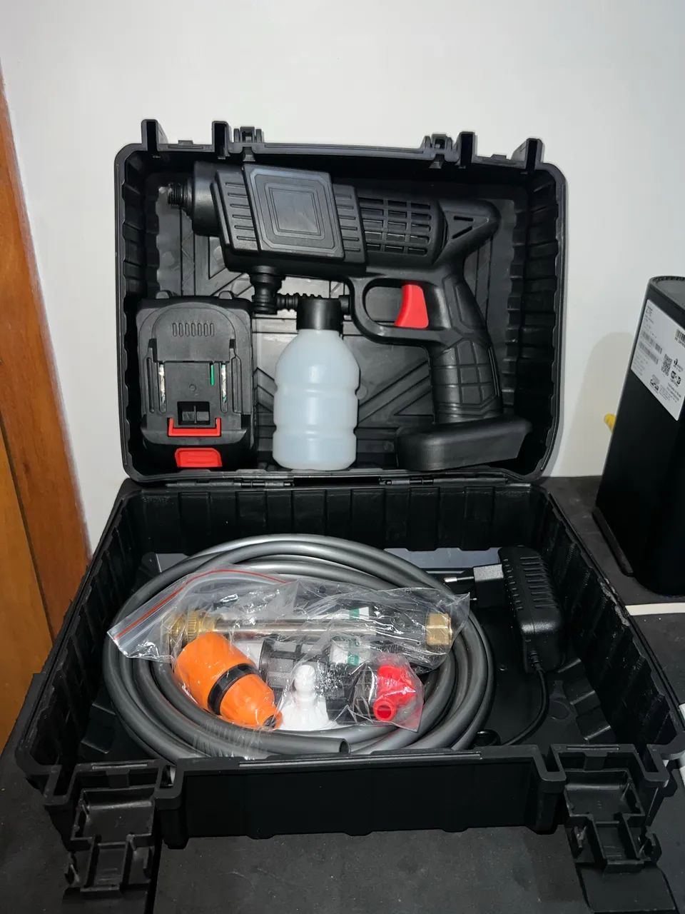 Lavadora Alta Pressão Portátil  - Foto 3