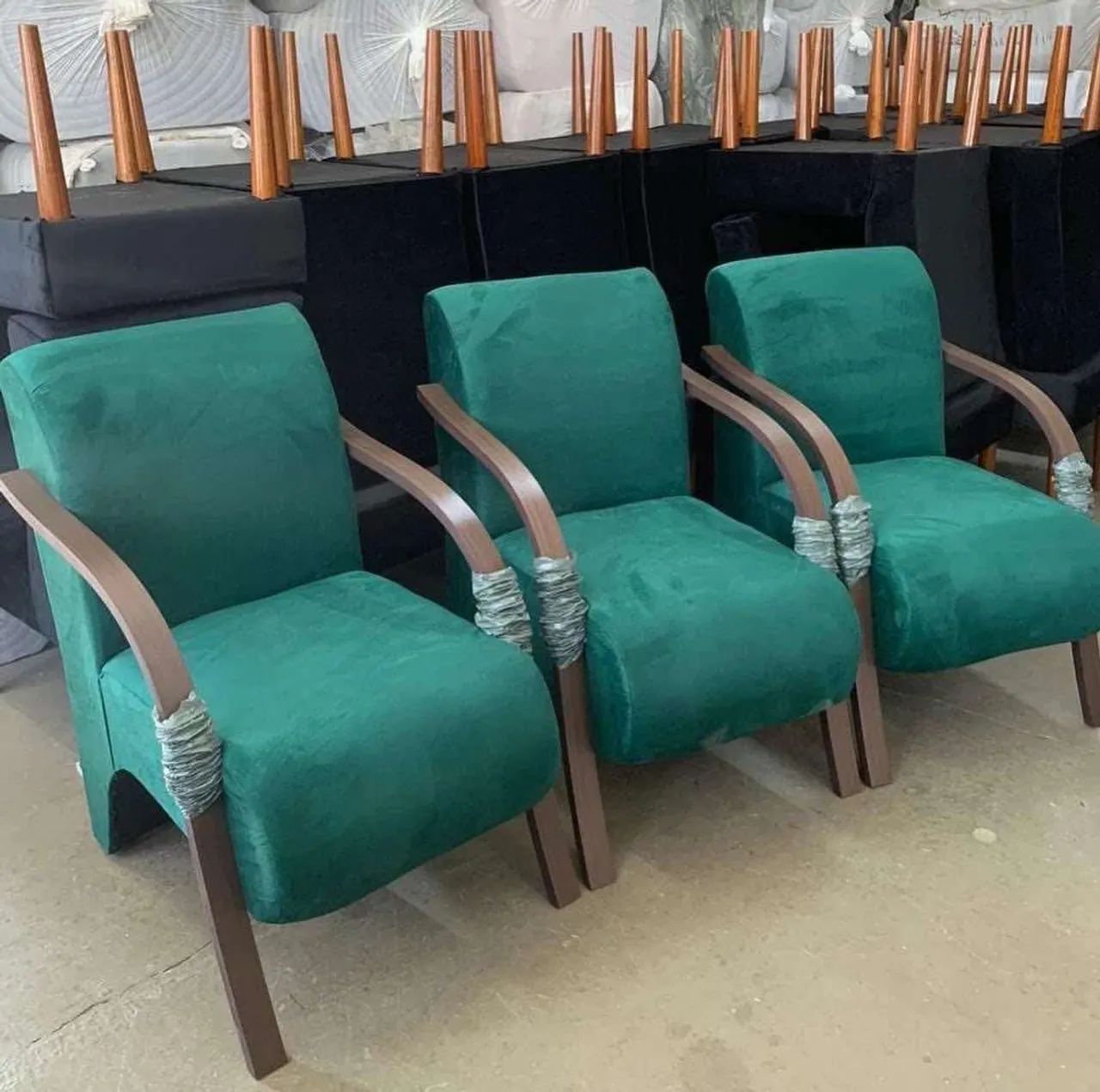 fabrica 100% novas ! Poltrona,cadeiras e puffs, a partir de R$130,00. - Foto 5