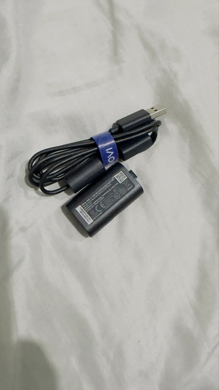 Xbox Rechargeable Battery + USB-C Cable - Foto 2