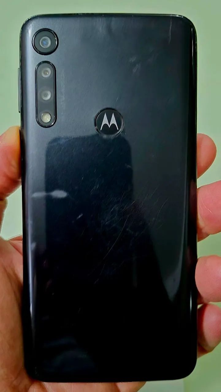 Moto G8 Play na caixa.  - Foto 2