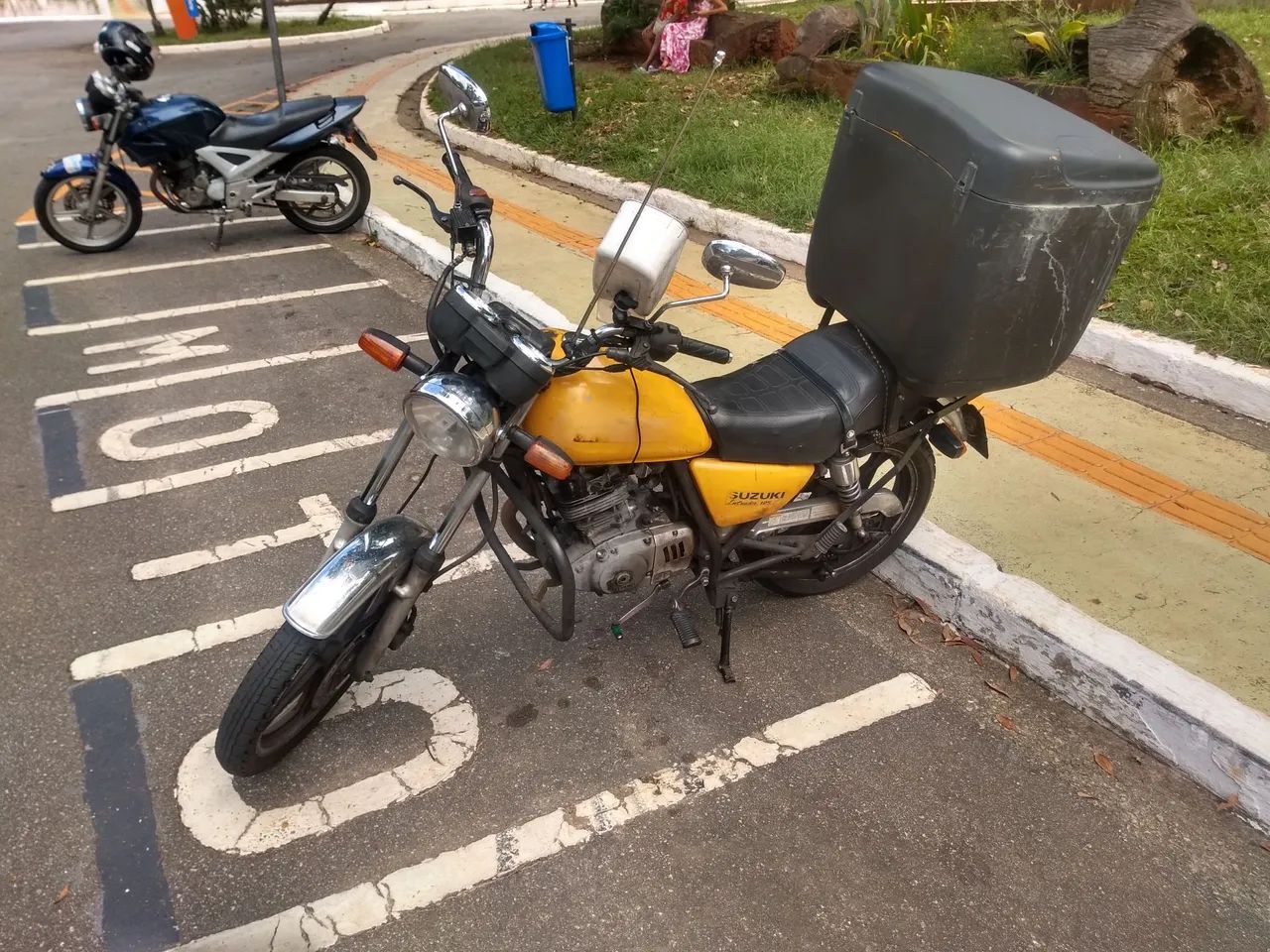 Suzuki Intruder 125 - Foto 3