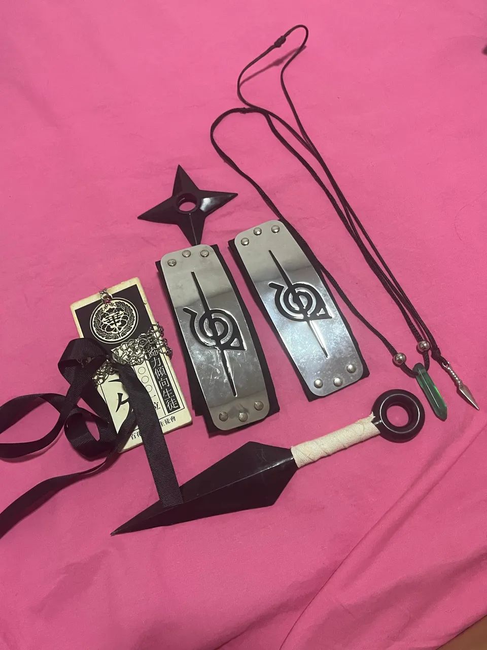 Vendo adereços, mangás e cosplay, tudo junto! - Foto 2