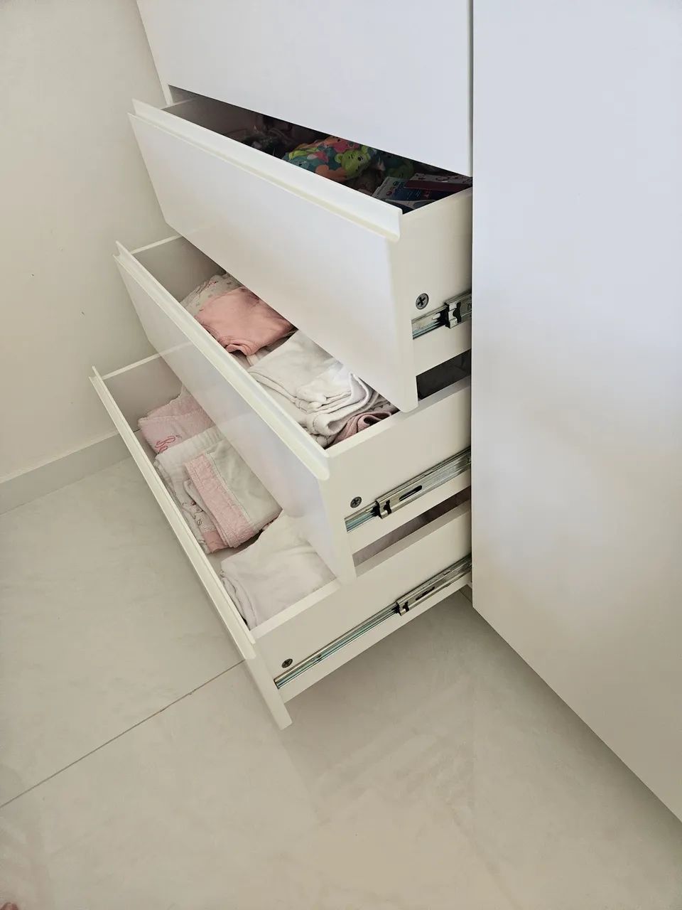 Cômoda branca infantil - Foto 3