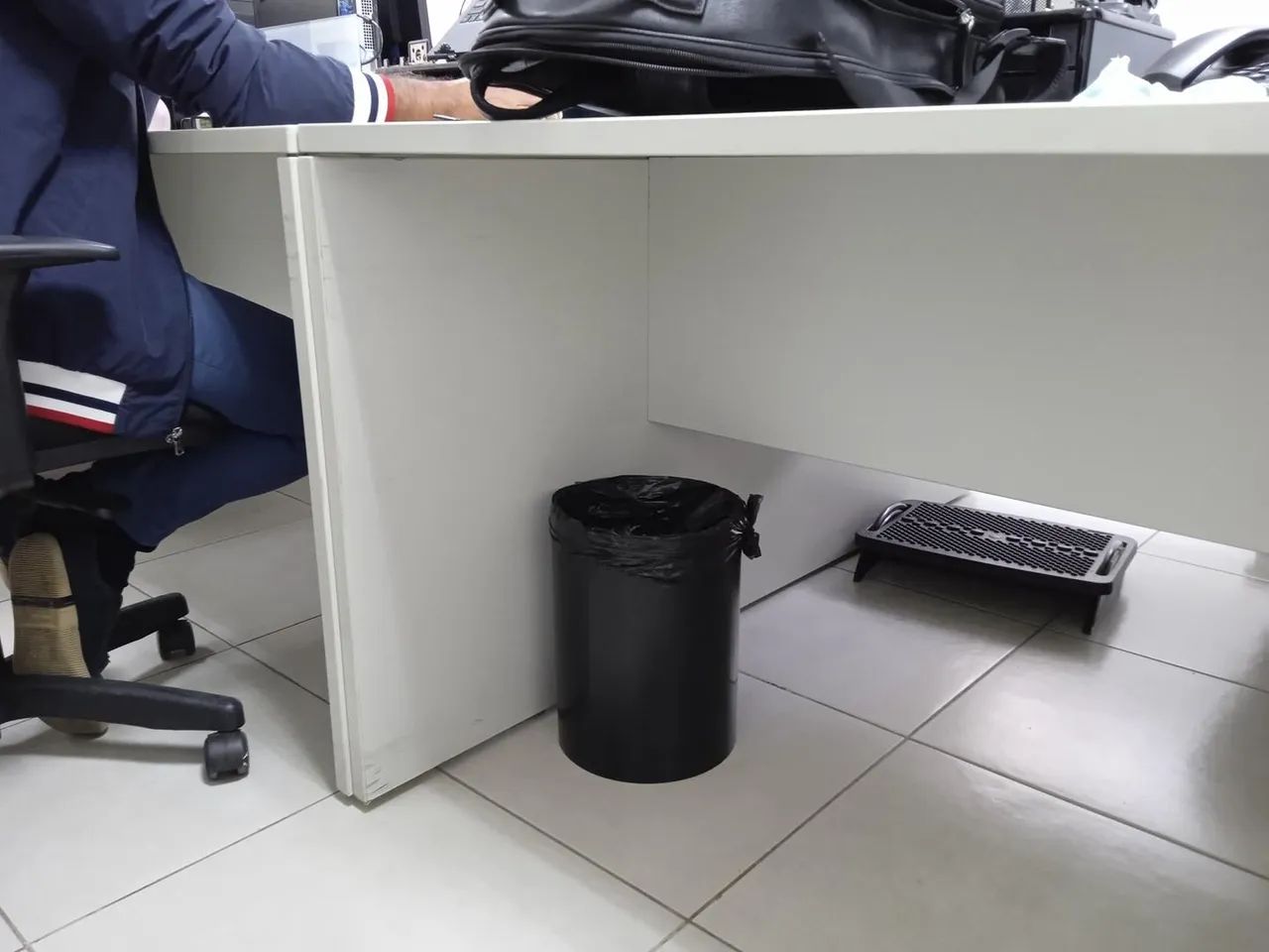 estacao de trabalho 8 lugares - Foto 2