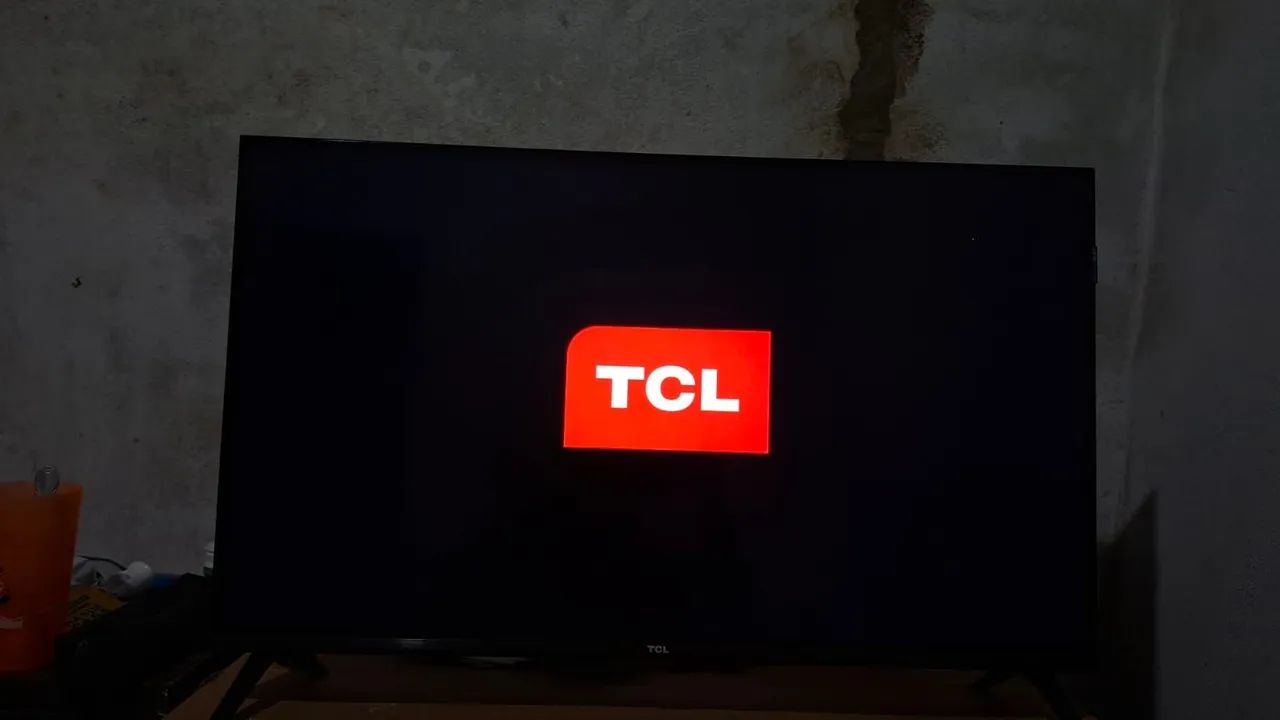 VENDE-SE SMART TV TCL 32 polegadas  - Foto 4