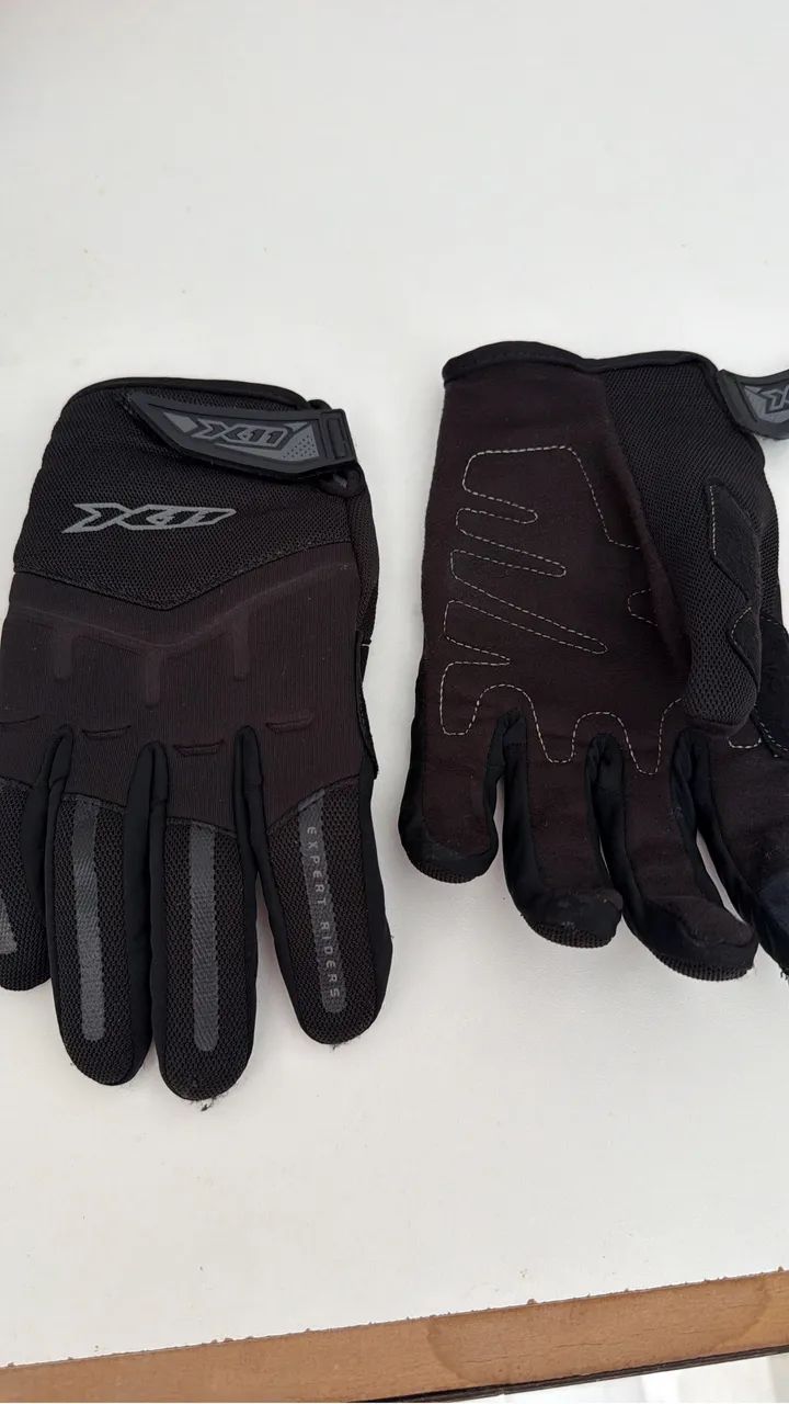 Capacete Norisk Razor 62 e Luva X11 tamanho M - Peças para motos