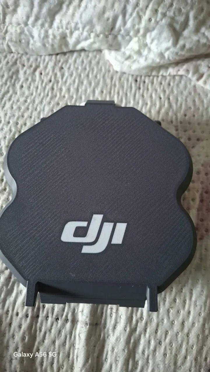 Drone DJI Neo 2 com HUB de carregamento e 3 baterias e Case Novo apenas com 30 min de vôo) - Foto 3