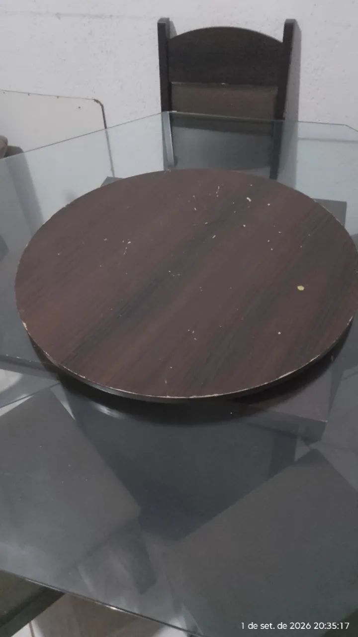 Mesa de jantar seis lugares com 5 cadeiras - Foto 4