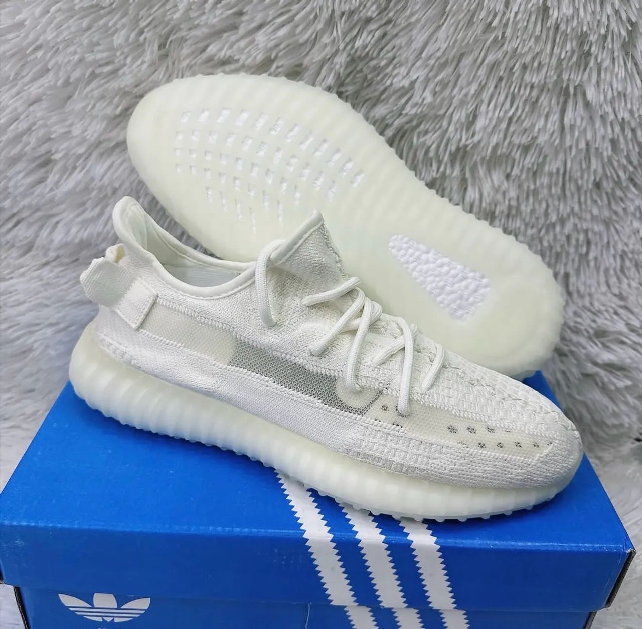 Tênis Yeezy Adidas 