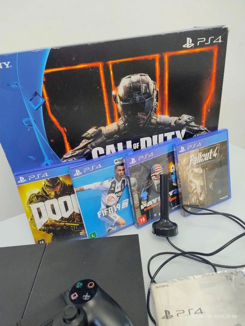 Ps4 com caixa + 4 jogos  - Foto 2