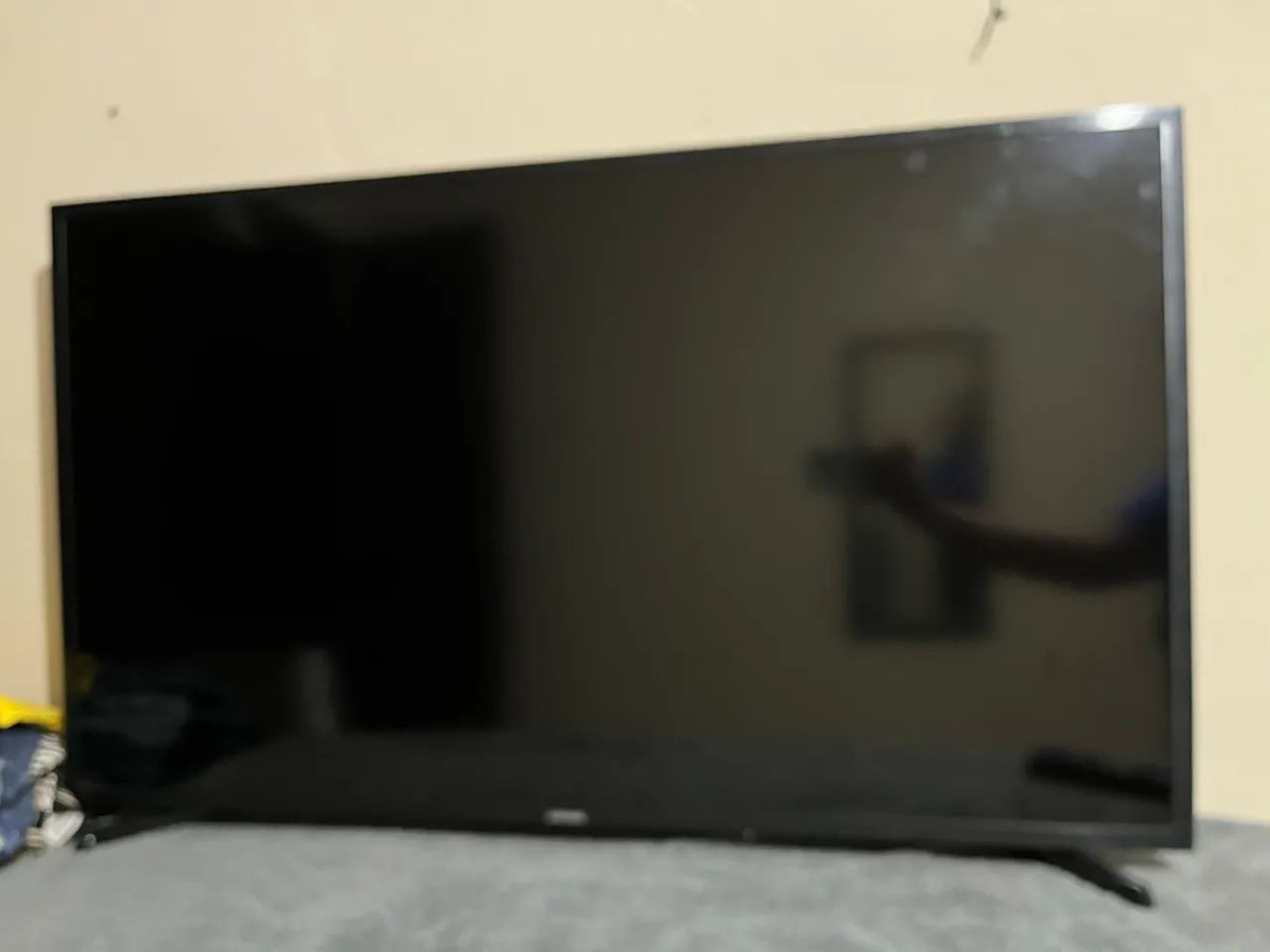 TV Samsung de 43 polegadas, com defeito na led  - Foto 2