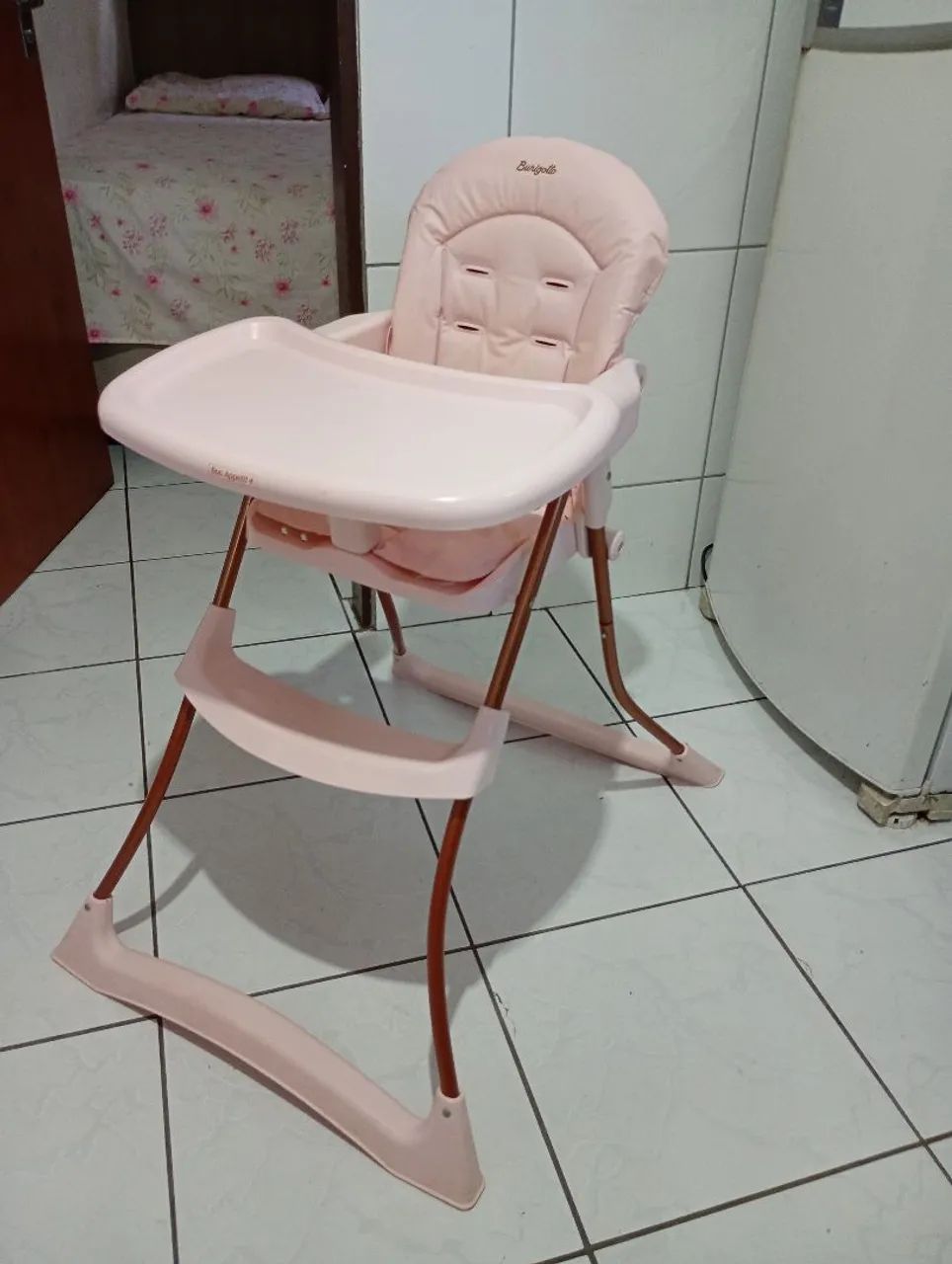 Cadeira de alimentação Burigotto semi Nova - Foto 2