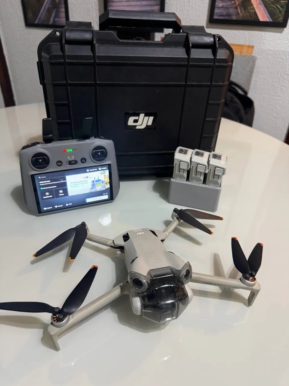 Vendo Drone DJI mini 4 pro Combo Fly More