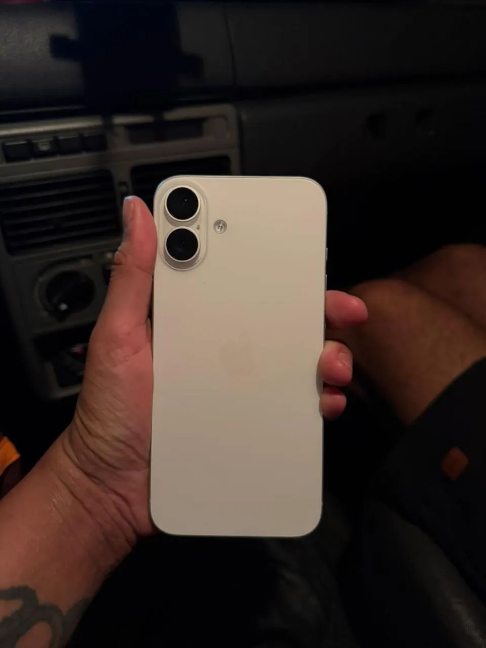 iPhone 16 plus branco 256gb SEMINOVO  - Foto 4