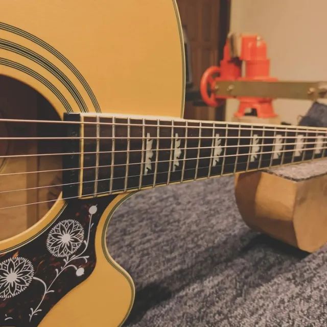 Violão Epiphone EJ-200, com hardcase - Foto 3