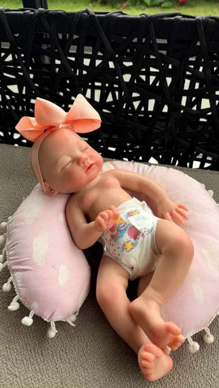 BEBÊ REBORN SILICONE SÓLIDO 