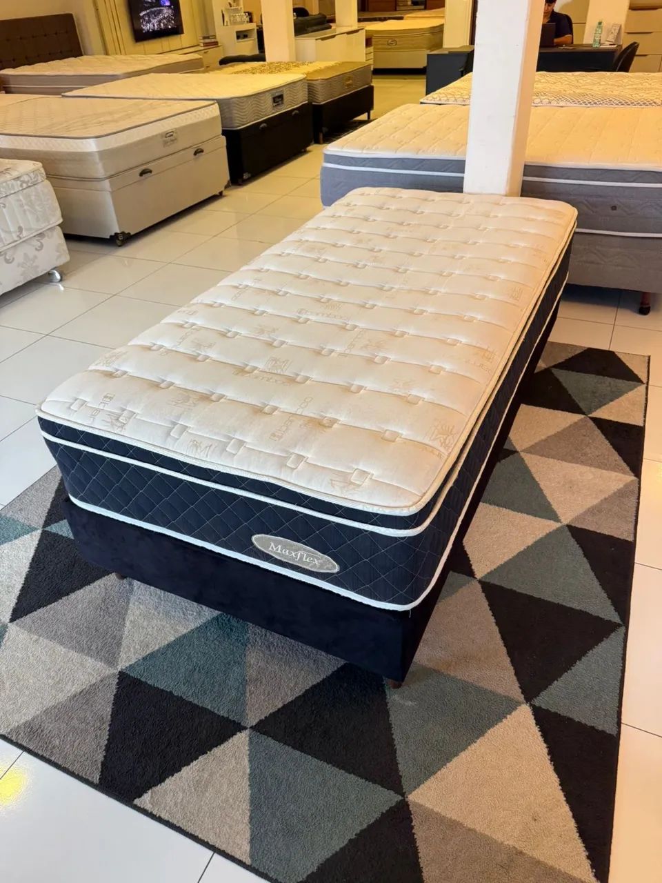 Cama de Solteirão MAXFLEX SEMINOVA TOP - Entrego!  - Foto 3