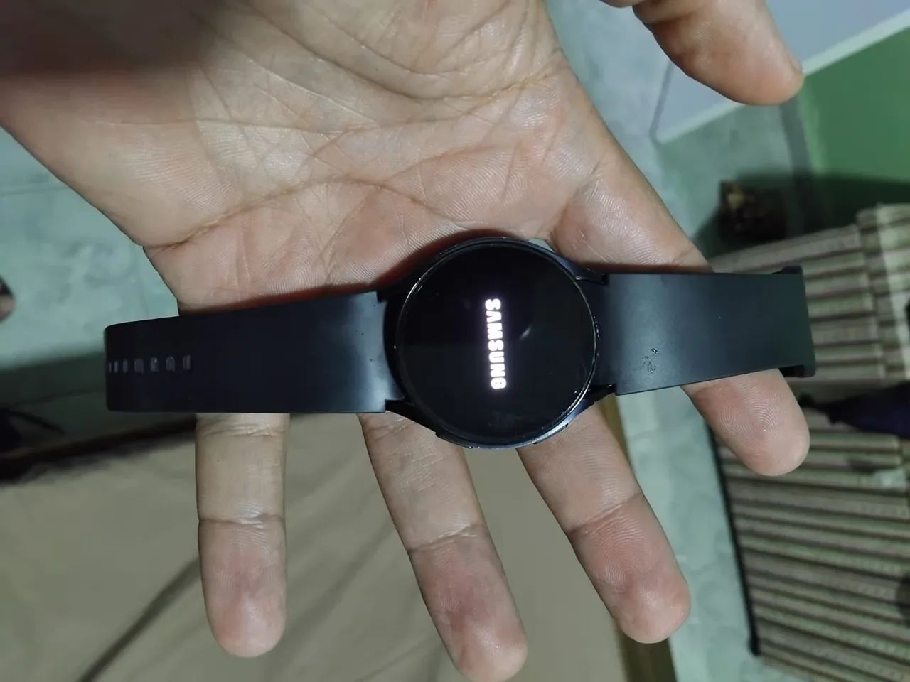 Vendo galax watch 6 com caixa carregador e documentos 