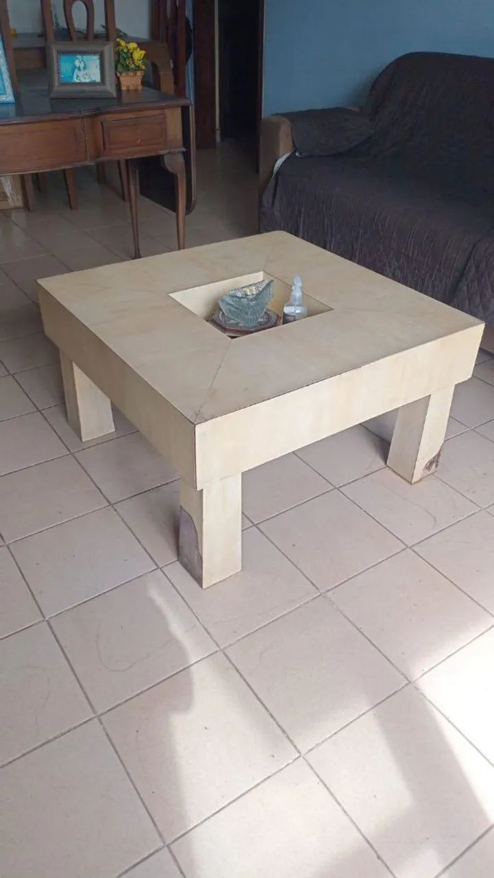 Mesa de centro em madeira