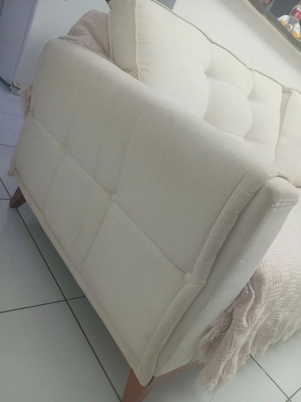 Vendo sofa branco semi novo - Foto 5