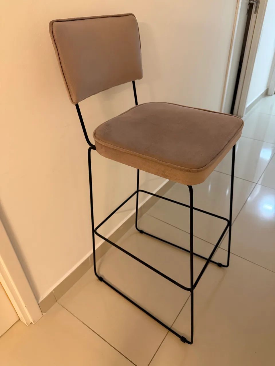 Banco alto em camurça  - Foto 3