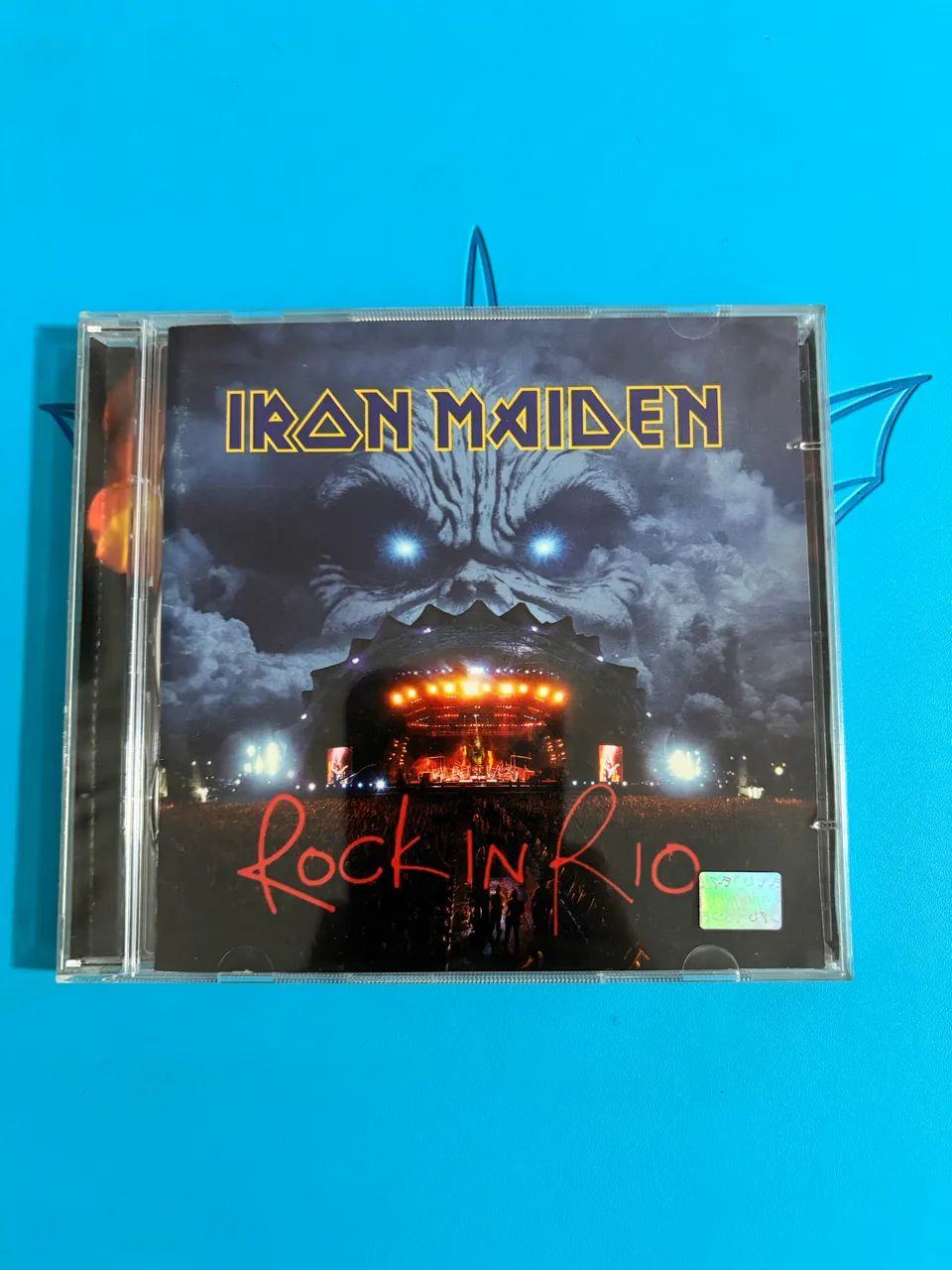 Iron Maiden Rock in Rio - CD Duplo e luva holográfica  - Foto 3
