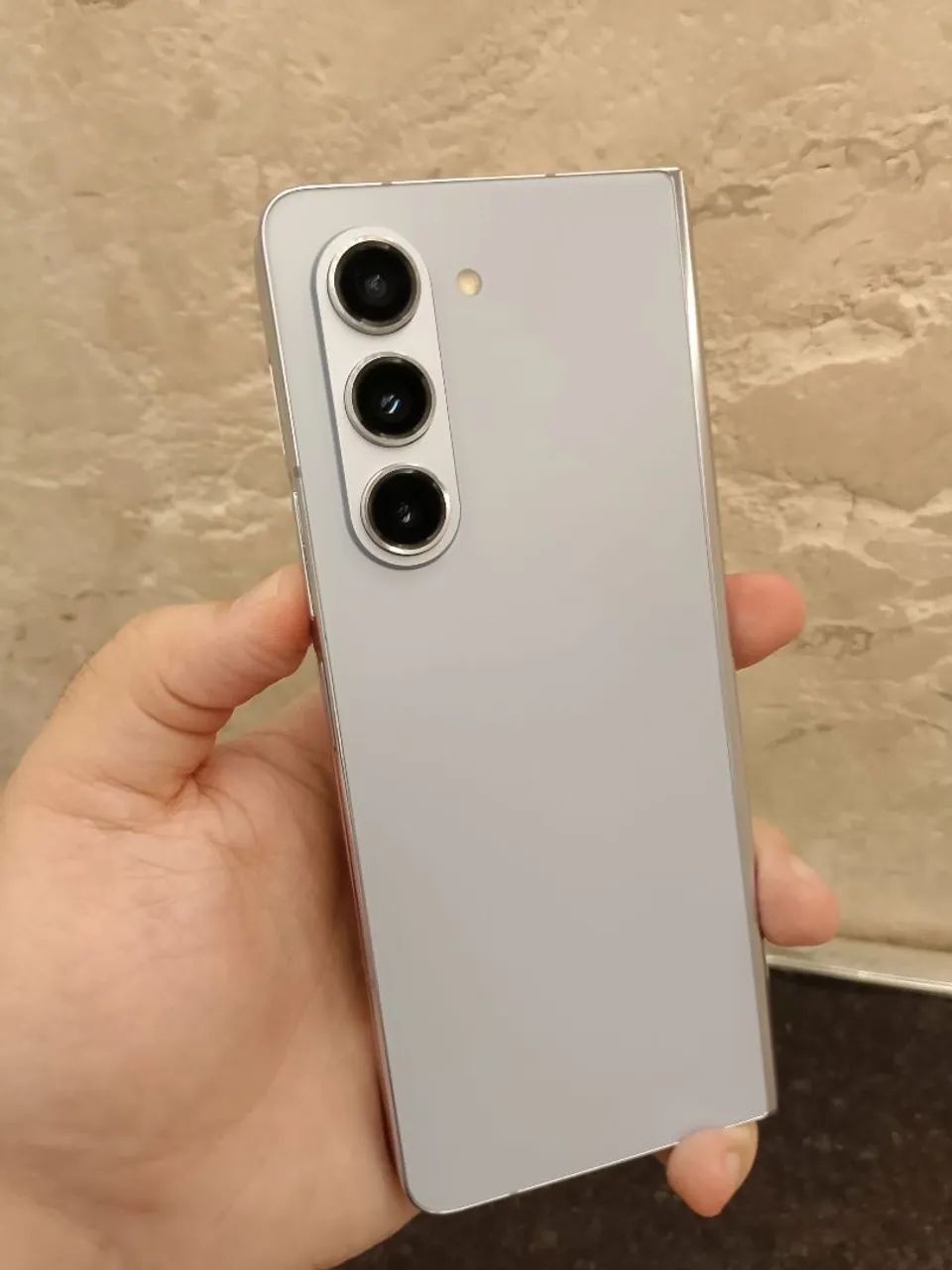 Galaxy Z Fold 5 12GB 512GB Completo - Foto 3