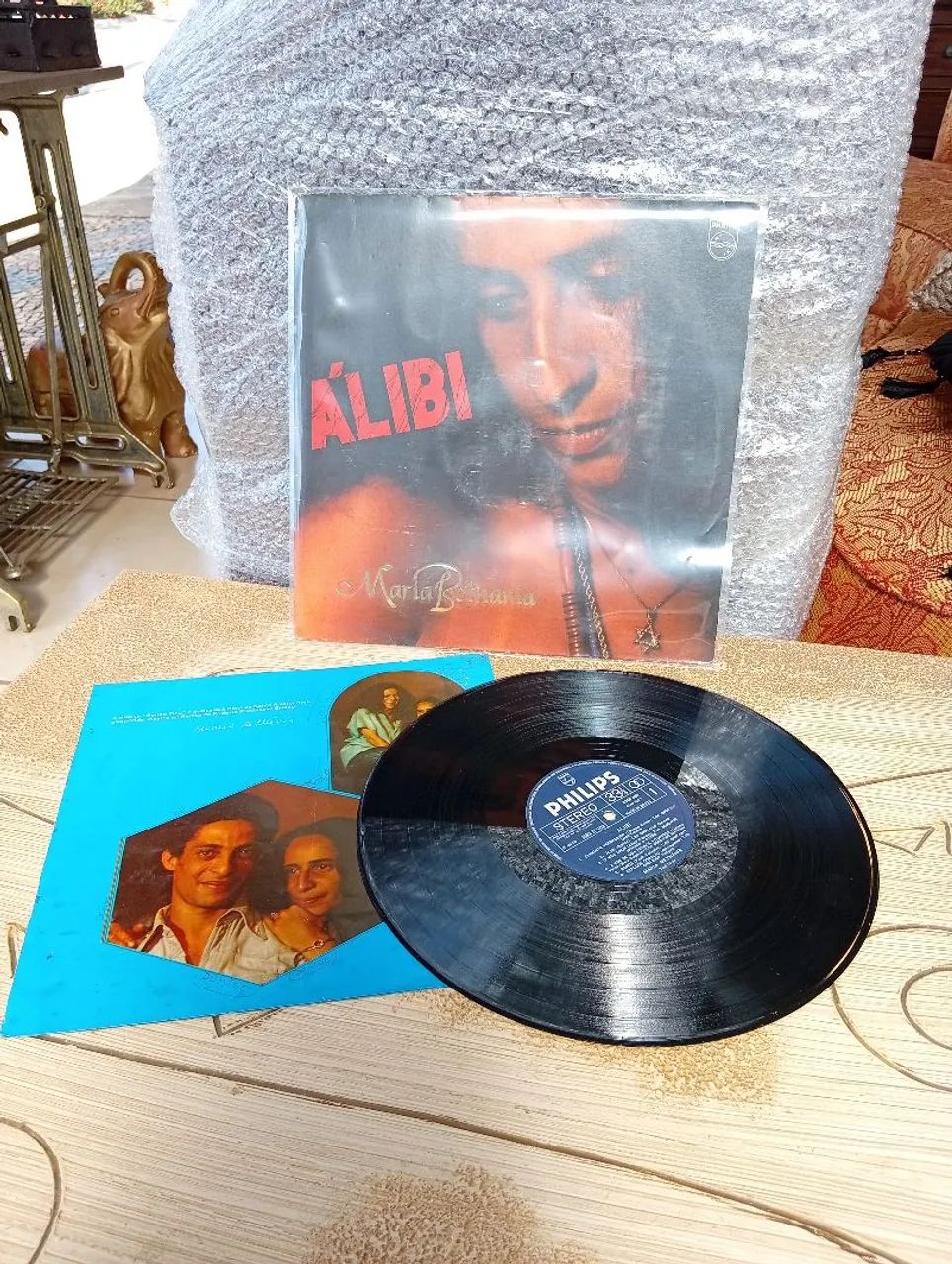 Vinil Maria Betânia álibi  - Foto 3