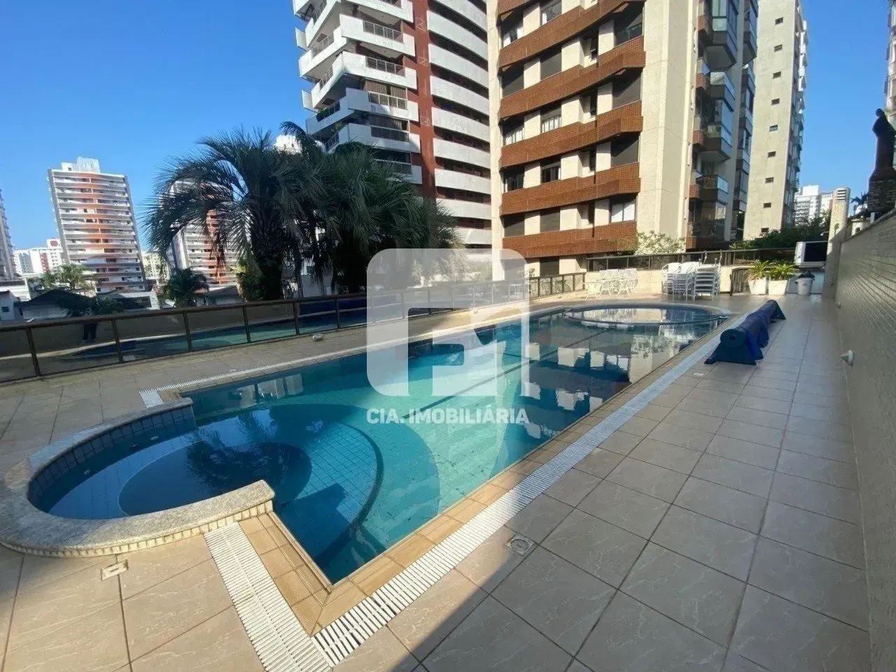 Apartamento à venda próximo ao hippo com 134 m2 com 4 quartos no Centro - Florianópolis -  - Foto 2
