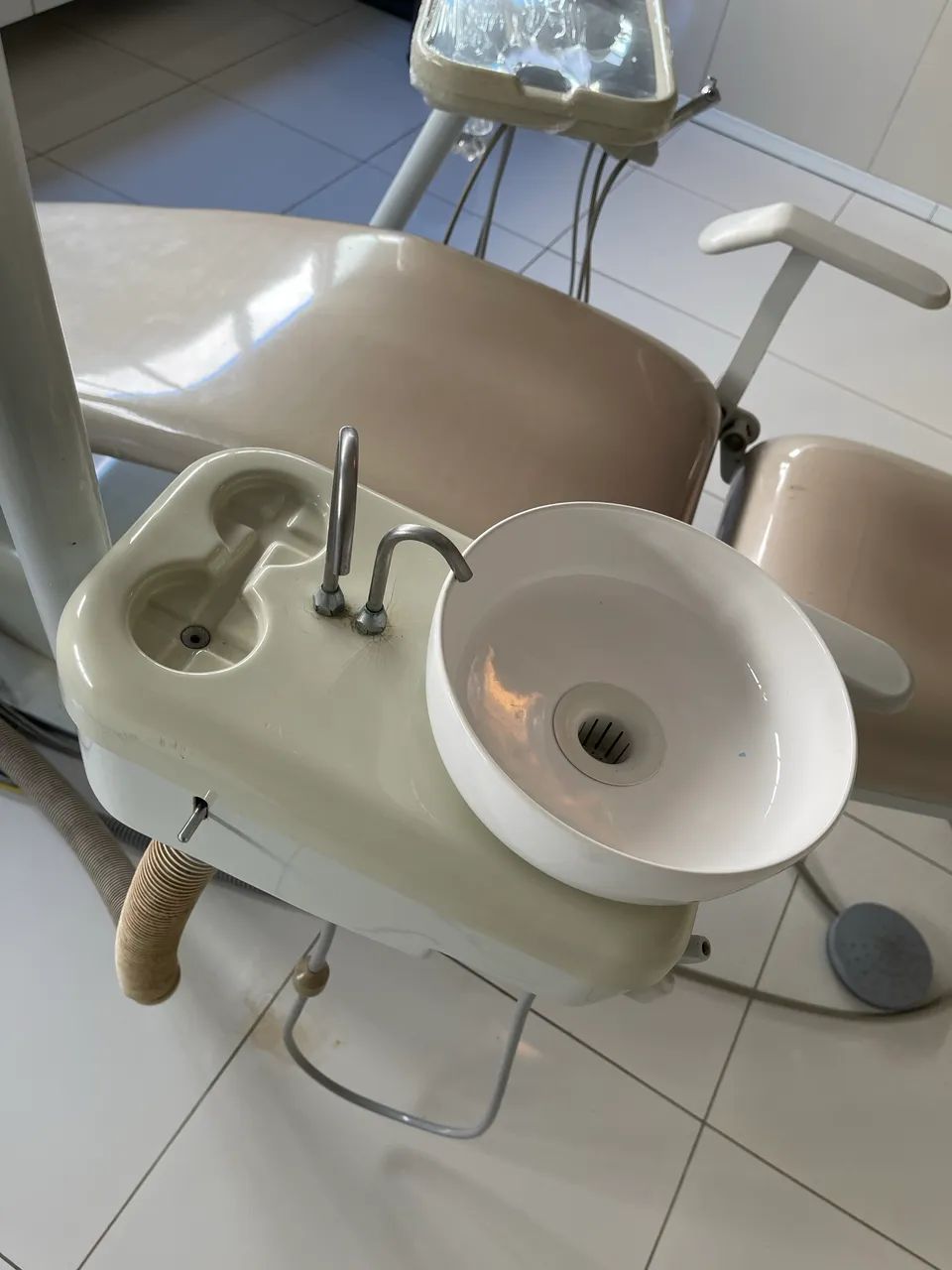 Cadeira odontológica  - Foto 5