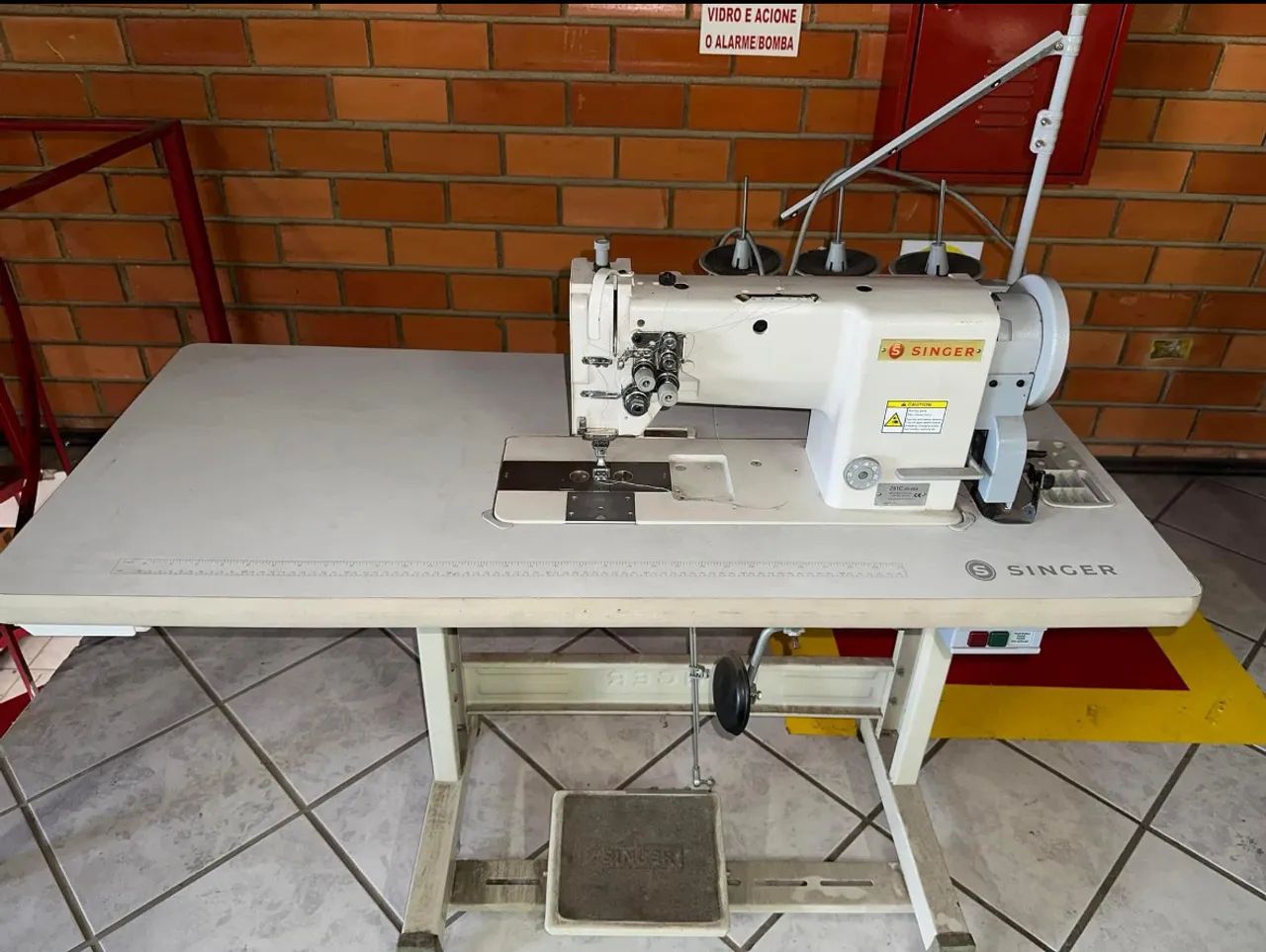 Vendo máquina costura Pespontadeira - Foto 2