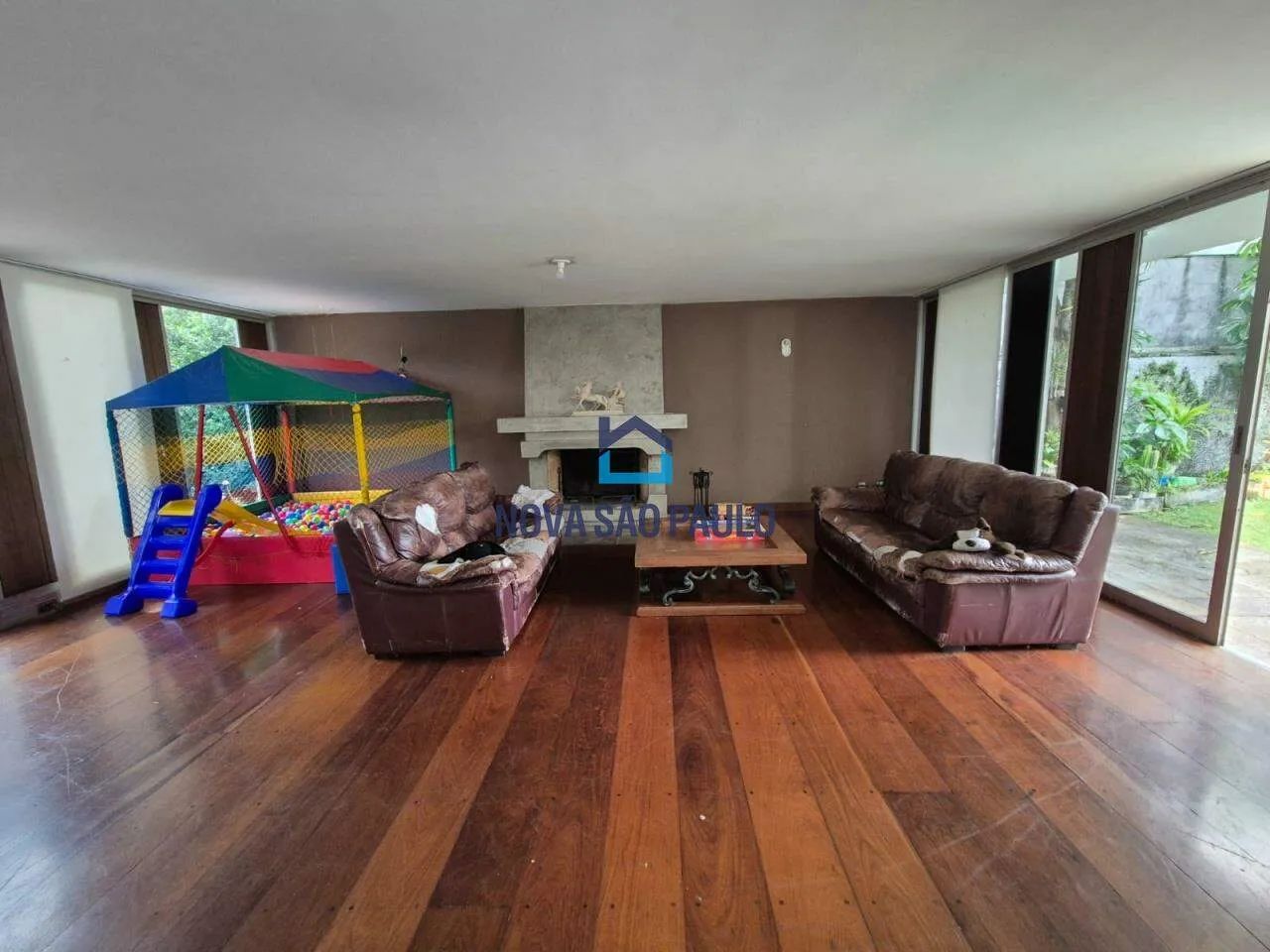 Casa térra à venda 4 suítes no Campo Belo
