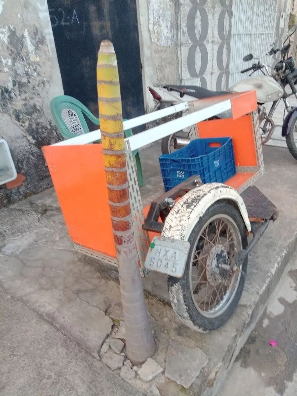 Vendo uma carrocinha Said cá para moto