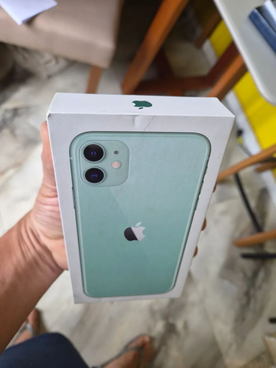 Caixa Iphone 11 verde - Foto 2