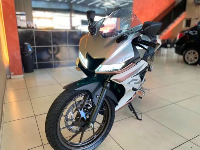 YAMAHA YZF R15 - Foto 5